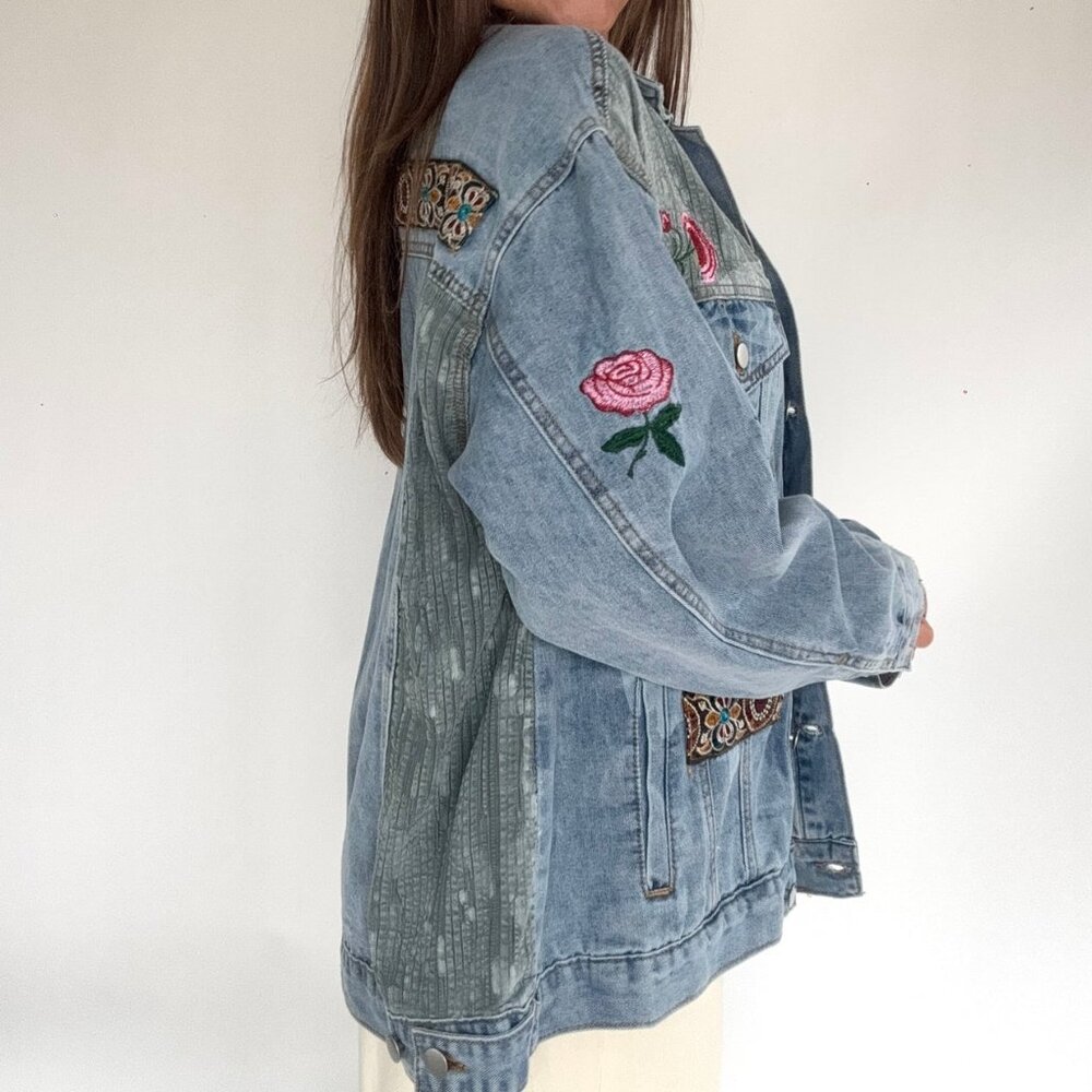 Embroidered Patch Denim Jacket by POL NEW Size Medium - Picture 4 of 7
